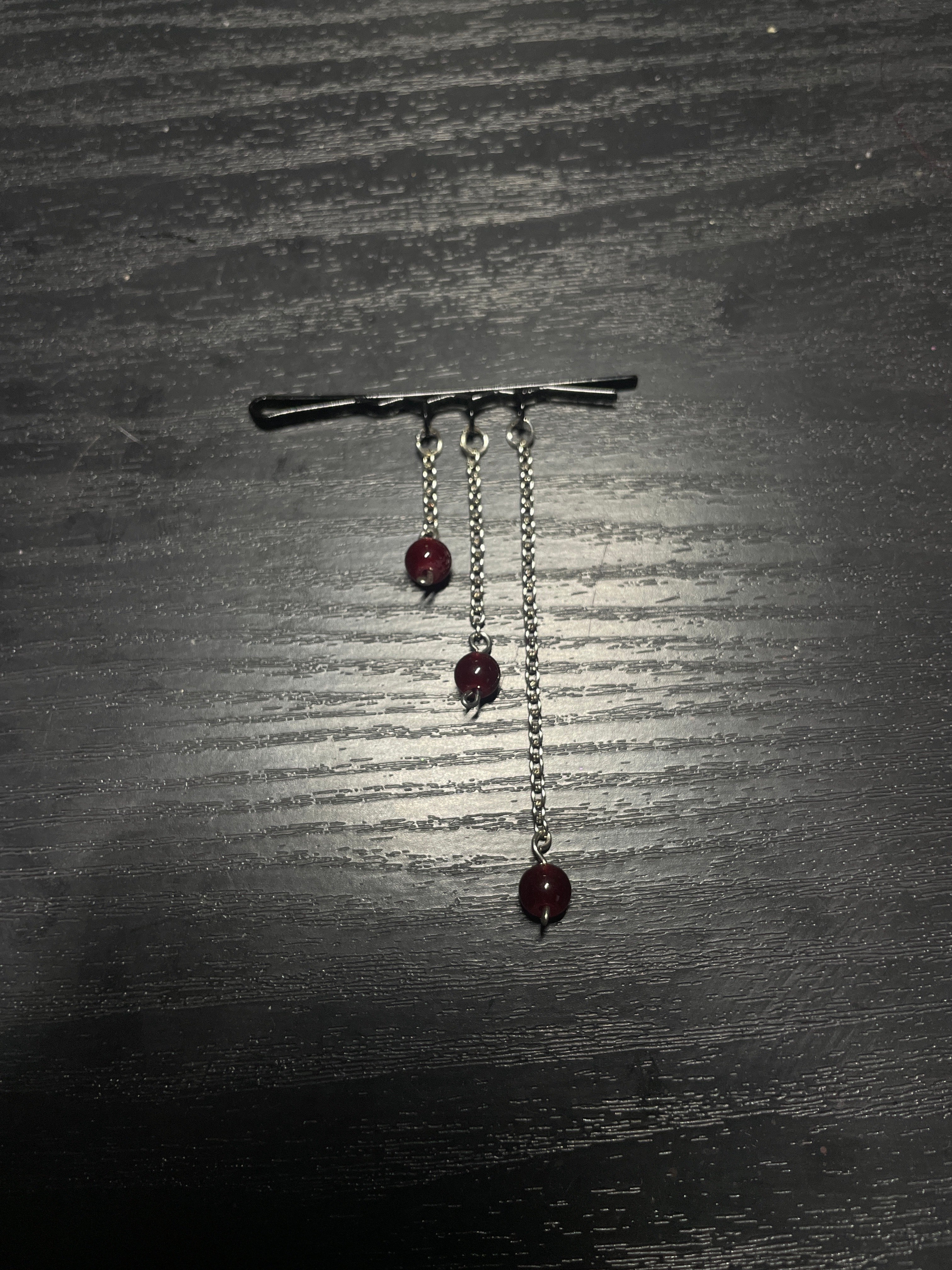 Blood drip hair pin