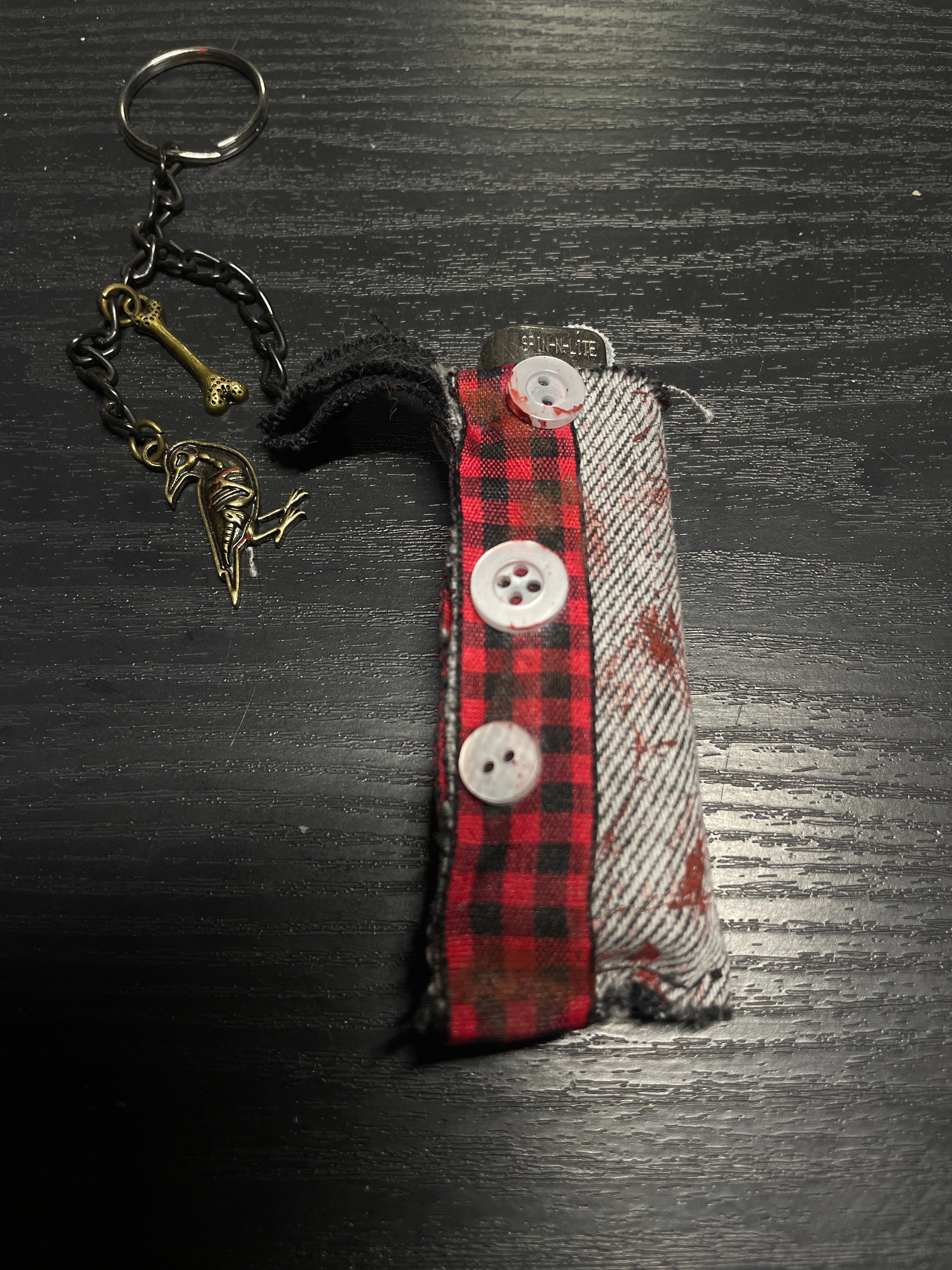 Buttoned up lighter case